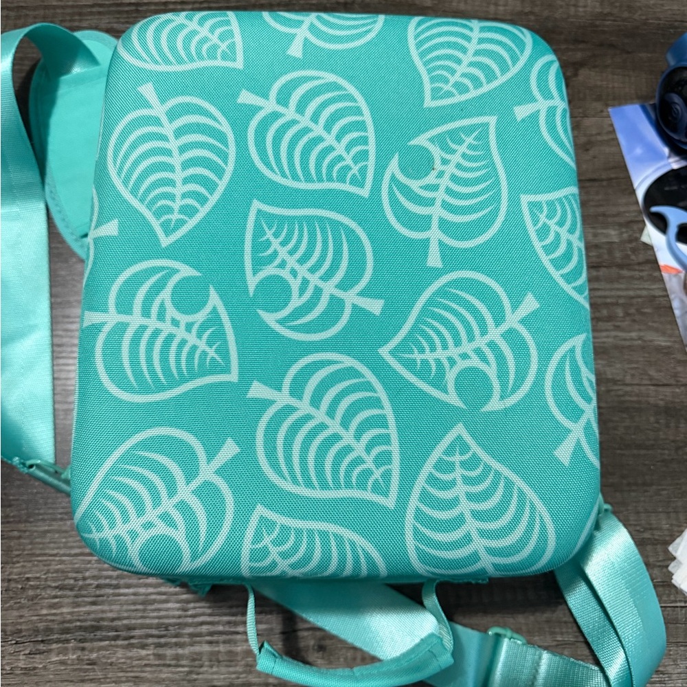 Animal Crossing Style Travel Case for Nintendo Switch 1/OLED and accessories - Picture 4 of 9